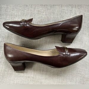 Naturalizer Women's Flynn Brown With Gold-Tone Bar Loafers Pumps Size 12WW